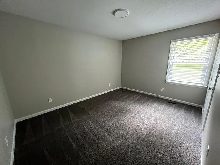 702 Branniff Dr — Photo 8