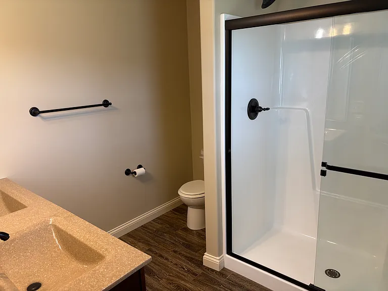 24 Tennis Ct — Photo 8