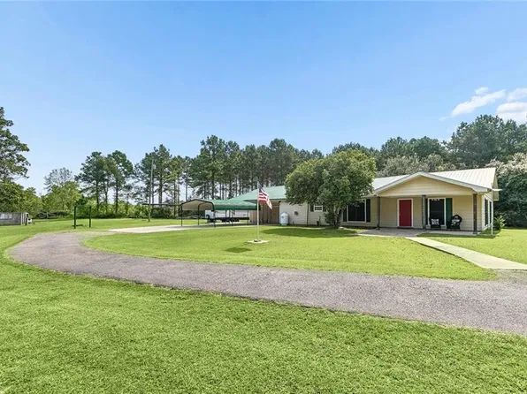 95 Silver Dollar Ln, Greensburg, LA 70441