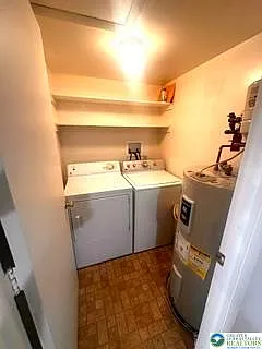2641 Rolling Green Dr — Photo 2
