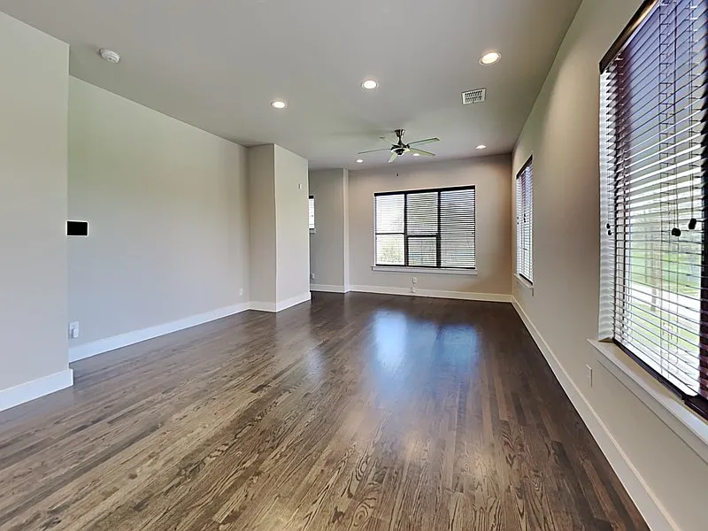 2 bed, 2.5 bath, 1818 sqft, $3,150 — Photo 4