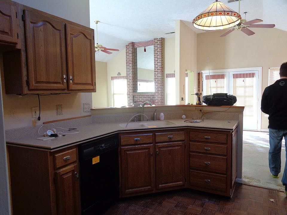 2nd image of 6375 Hampton Ridge Dr