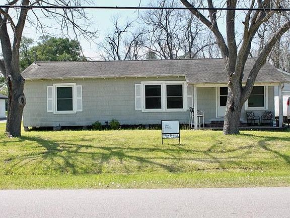 2nd image of 617 N Noble Rd