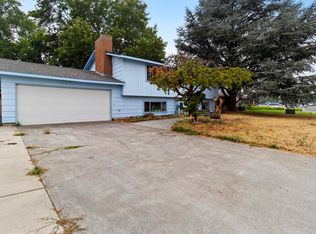 611 N Yelm St, Kennewick, WA 99336