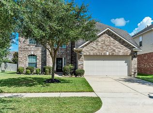 6030 Oxford Lake Dr, Rosenberg, TX 77471