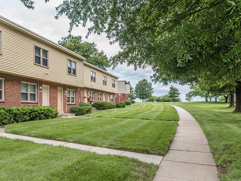Middle Branch Manor — Photo 13