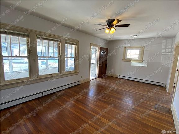3rd image of 3409 Wayne Ave