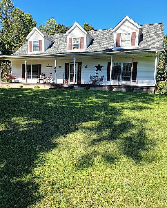 1st image of 46640 Farley Dr