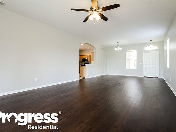 3rd image of 8532 Deer Chase Dr