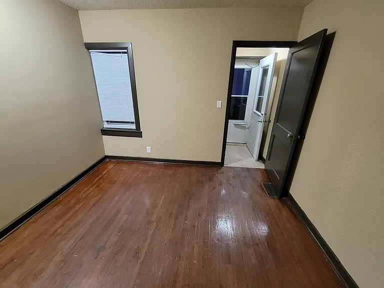 401 N Dewey St #403 — Photo 8