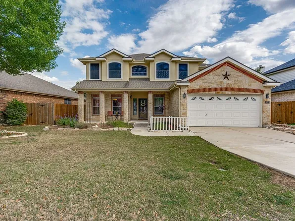 621 Secretariat Dr, Schertz, TX 78108