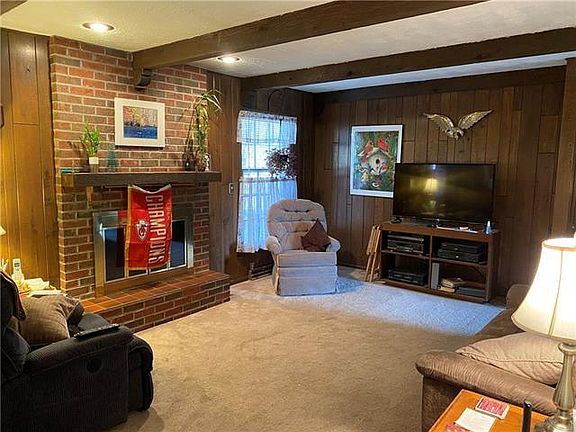 5th image of 9809 Carter Dr