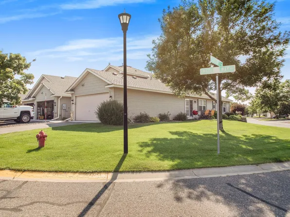 816 Golden Way, Isanti, MN 55040