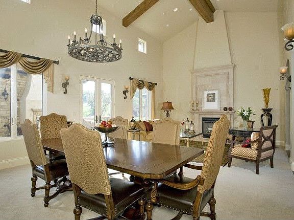 Grand Formal Living & Dinig Rooms
