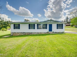 302 Calumet Ct, Kingsport, TN 37660