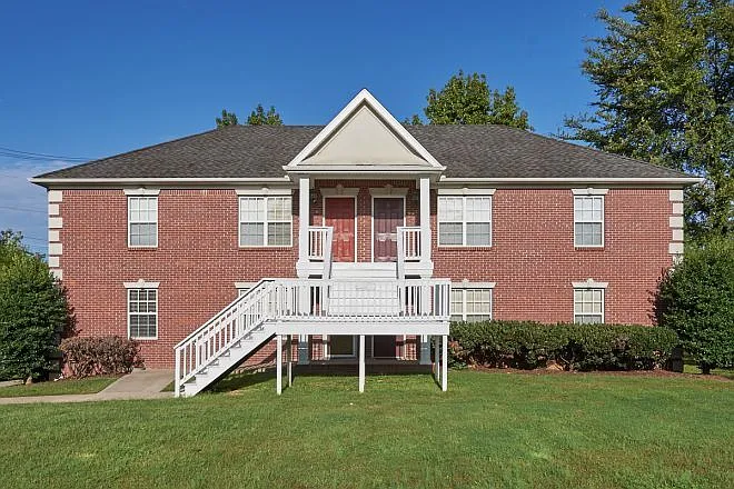 208 Brooklyn Dr