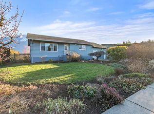 1732 Agassiz Ave, Kent, BC V0M 1A3