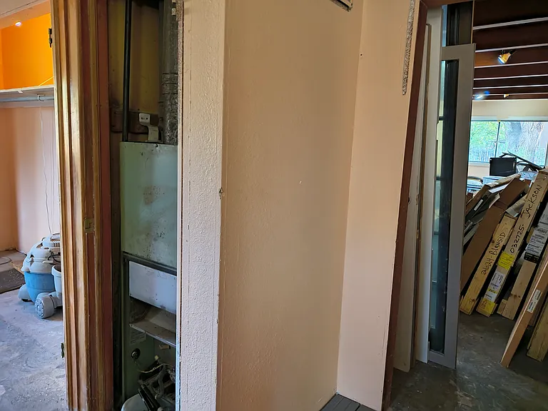 302 Hinde Pl — Photo 23