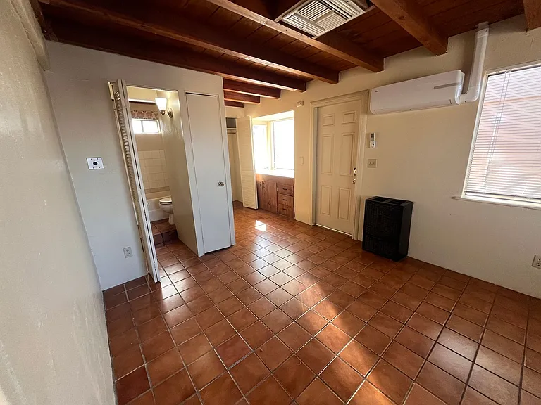 2301 N Northway Ave — Photo 14