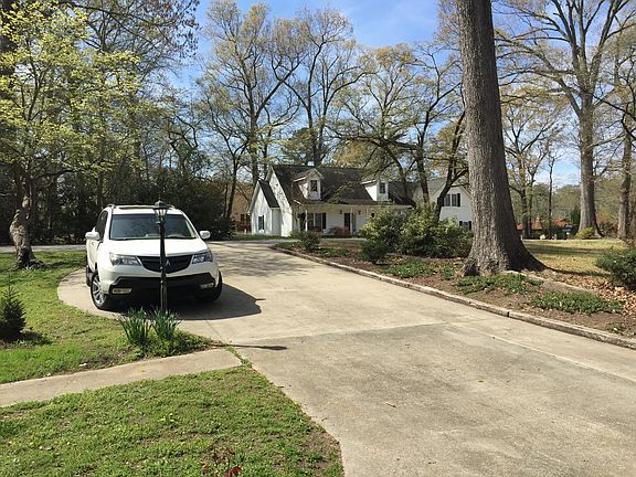 Beautiful neighboring homes.