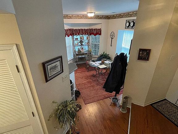 4th image of 3000 Forest Cove Dr