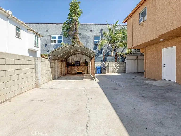 4927 Lexington Ave — Photo 4