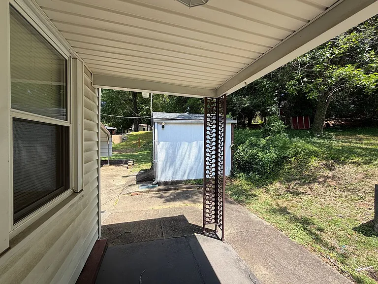 239 Motley Ave — Photo 17
