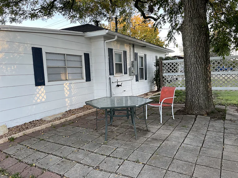 61 15th Ave NW — Photo 34