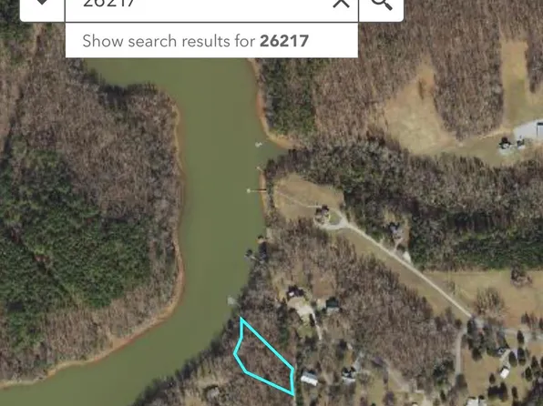 719 Ferry Hill Trl, Clarksville, VA 23927