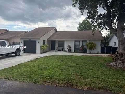 4515 NW 94th Way — Photo 1