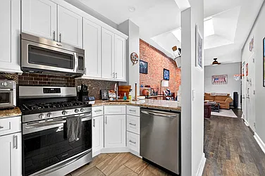 259 12th Street, #5B