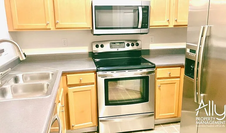 270 Riverbend Dr #1-1B — Photo 7
