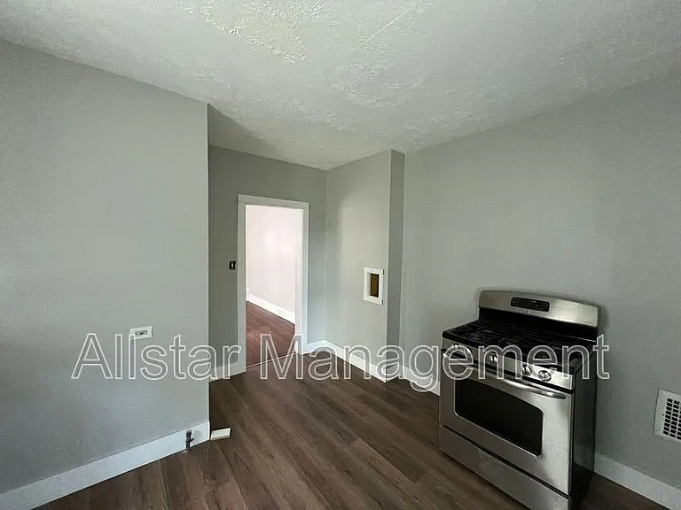 8201 Denison Ave #DENISON AVENUE 8201 — Photo 12