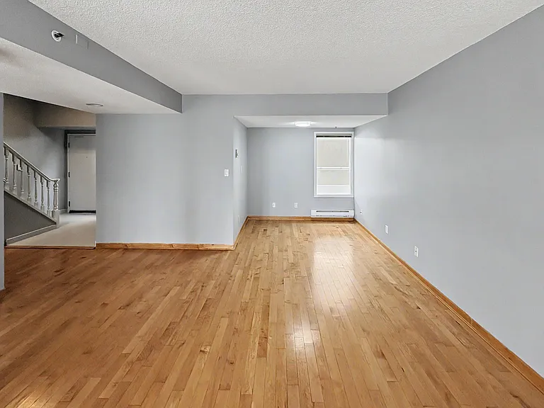 5733 Cambie St — Photo 61