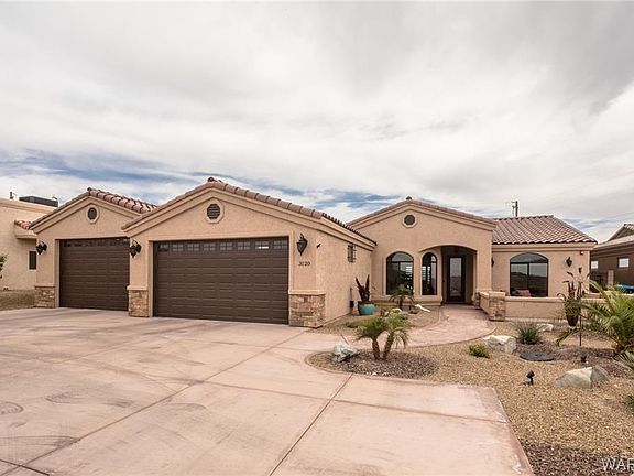 2nd image of 3120 Crater Dr