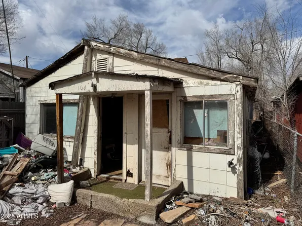 47226 N 3RD Street, Ash Fork, AZ 86320