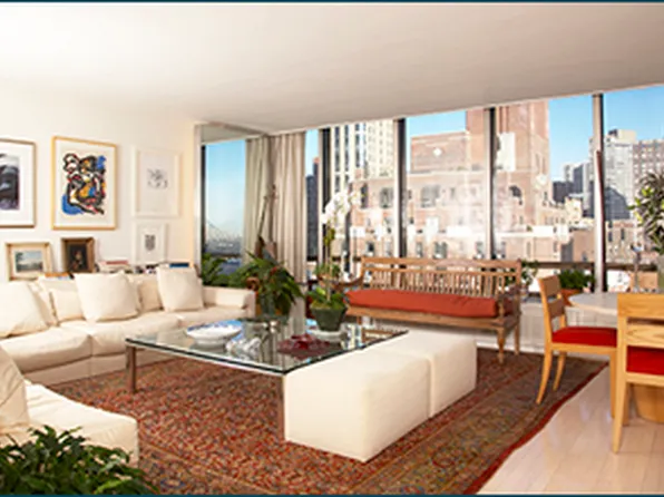 870 United Nations Plaza image 1 of 3