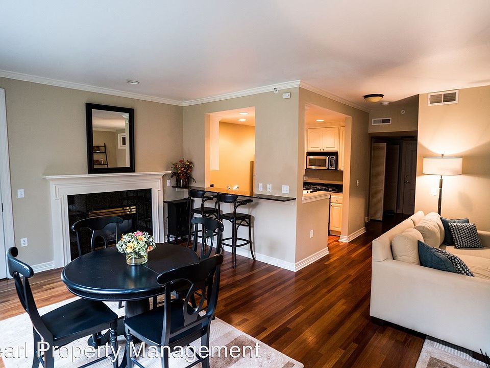 1st image of 2328 NW Glisan St APT 3