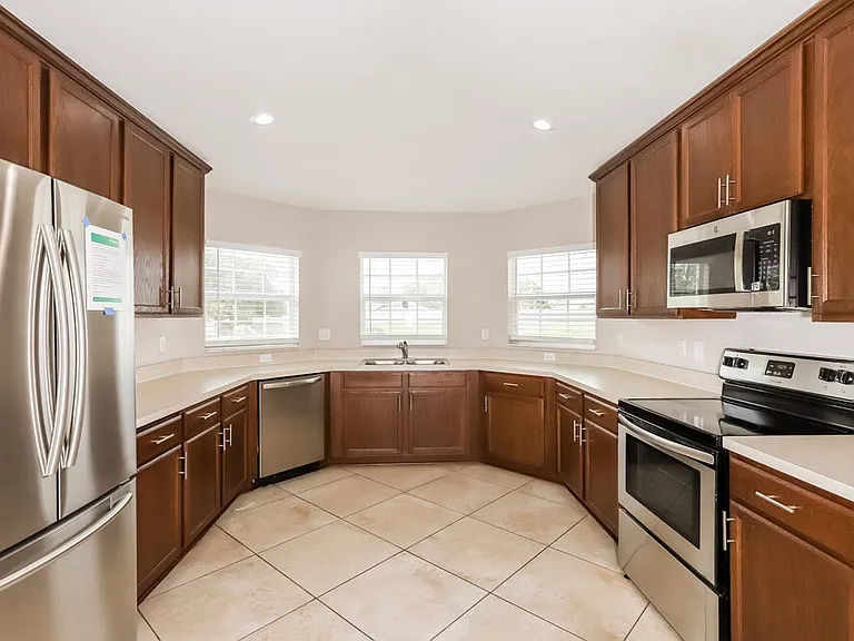 1873 Kingsmill Dr — Photo 8