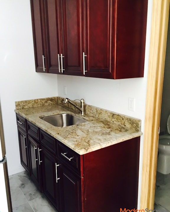 1st image of 4313 Broadway APT 3R