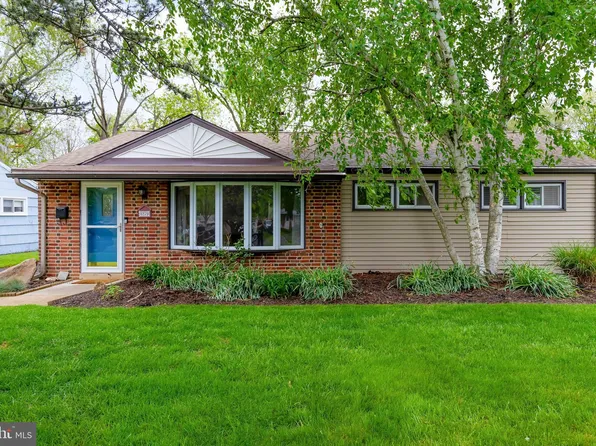 1279 Thomson Rd, Roslyn, PA 19001