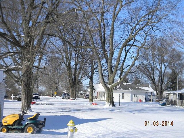 2nd image of 977 W Carey St