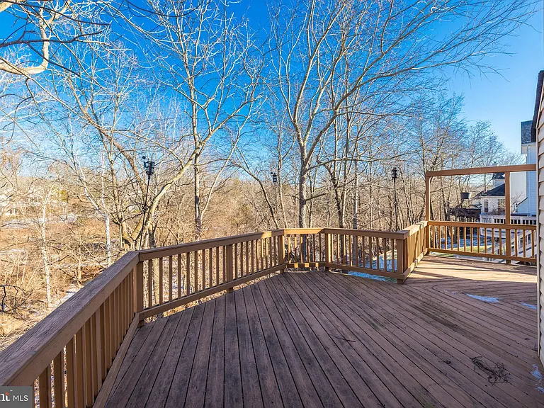 43258 Meadowood Ct — Photo 50