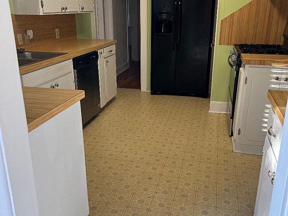 Kitchen with all new appliances