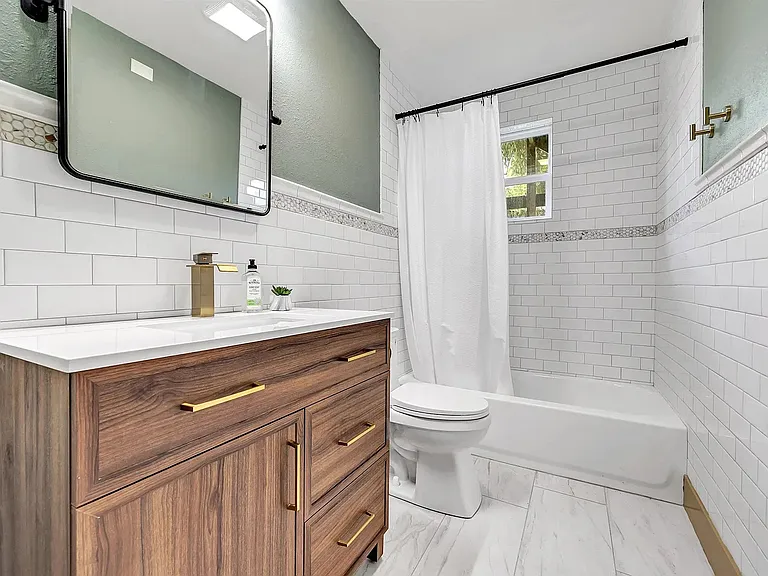 1014 N Oneida St #1 — Photo 7