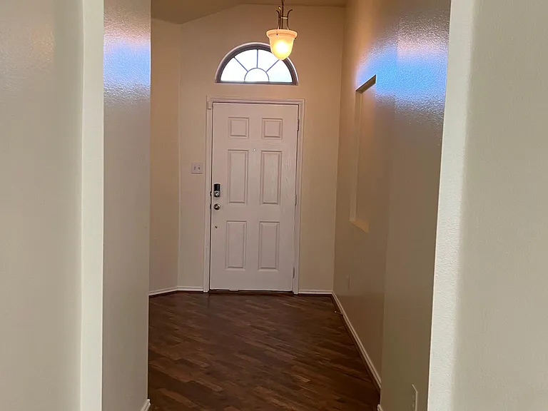 8241 Clarkview Dr — Photo 4