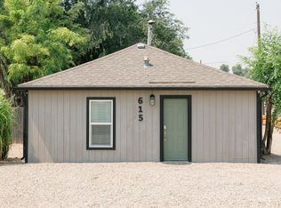 615 SE 6th St, Ontario, OR 97914