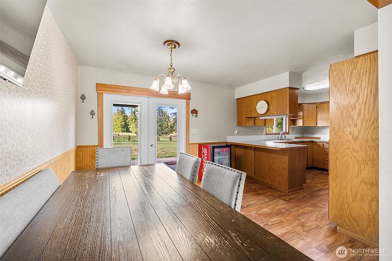 5th image of 5175 Hannegan Road
