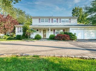 43 Jonathan Dr, Edison, NJ 08820