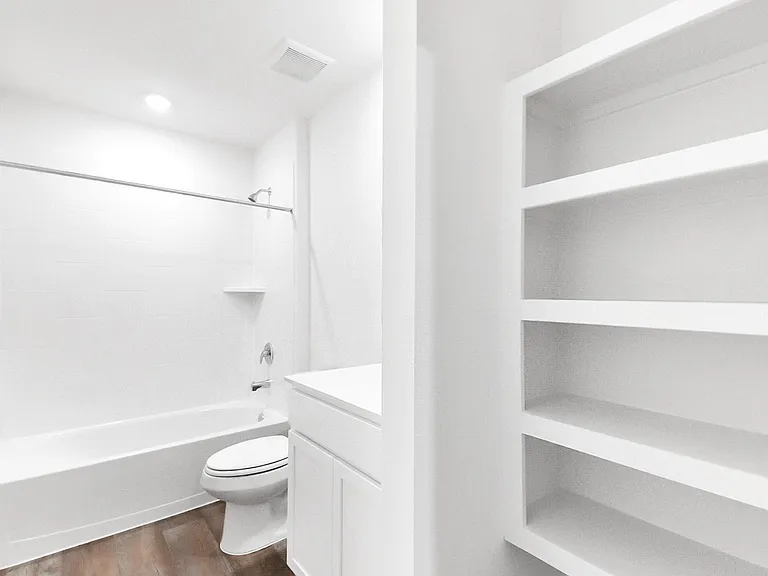 3710 Turnpike Dr — Photo 22